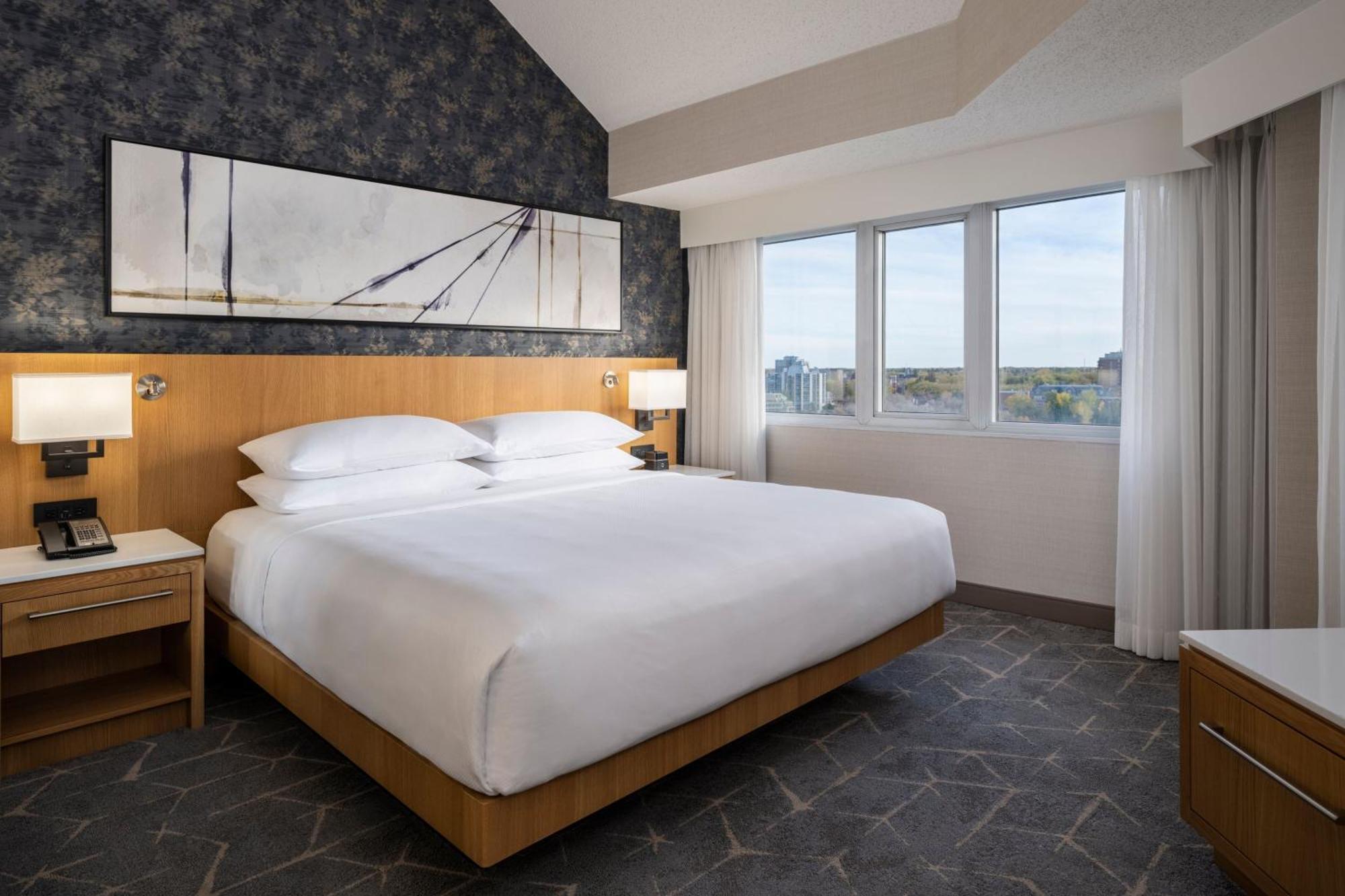 Delta Hotels By Marriott Saskatoon Downtown Exterior photo